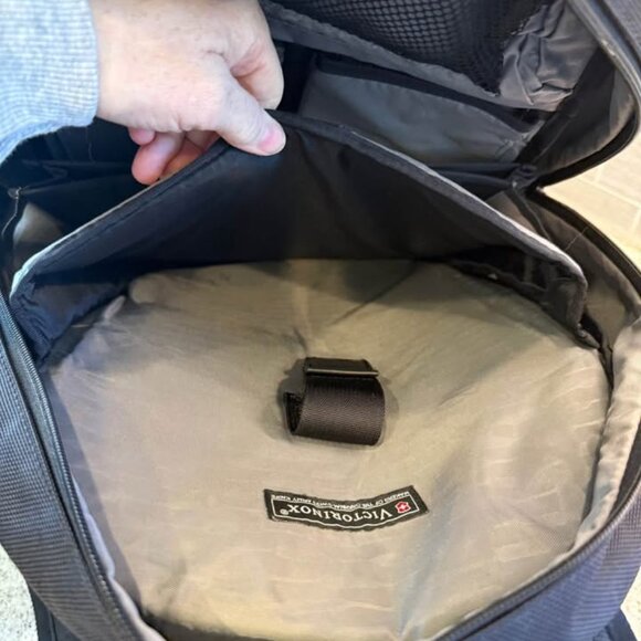 Victorinox Black Laptop School Work‎ Travel Backpack (Approx 14 x 18 x 7 inches) - Picture 10 of 10
